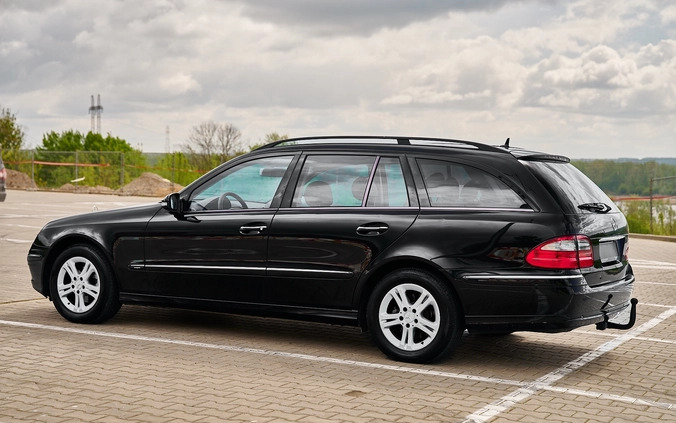 Mercedes-Benz Klasa E cena 24900 przebieg: 278000, rok produkcji 2006 z Płock małe 781